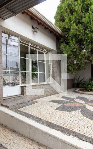 Casa à venda com 283m², 3 quartos e 1 vaga Casa à venda com 283m², 3 quartos e 1 vagaÁrea comum