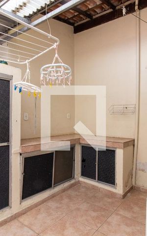 Casa à venda com 283m², 3 quartos e 1 vaga Casa à venda com 283m², 3 quartos e 1 vagaÁrea de Serviço