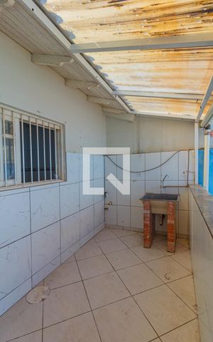 Casa à venda com 87m², 3 quartos e 3 vagas Casa à venda com 87m², 3 quartos e 3 vagasÁrea de Serviço