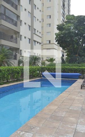 Apartamento à venda com 85m², 2 quartos e 2 vagasÁrea comum - Piscina