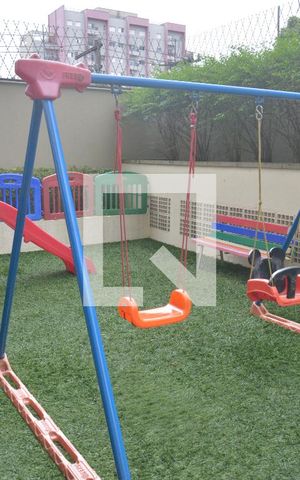 Apartamento à venda com 85m², 2 quartos e 2 vagasÁrea comum - Playground