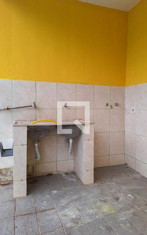Casa à venda com 64m², 2 quartos e 4 vagas Casa à venda com 64m², 2 quartos e 4 vagasÁrea de Serviço