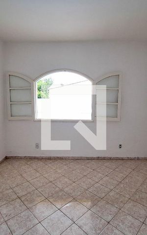 Casa à venda com 64m², 2 quartos e 4 vagas Casa à venda com 64m², 2 quartos e 4 vagasQuarto