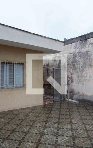 Casa à venda com 138m², 3 quartos e 2 vagasSacada