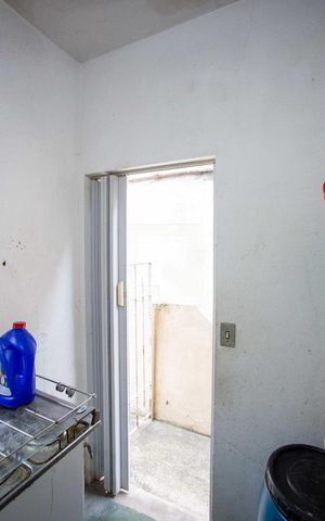 Casa à venda com 138m², 3 quartos e 2 vagasÁrea de Serviço
