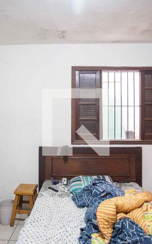 Casa à venda com 138m², 3 quartos e 2 vagasQuarto Casa 2