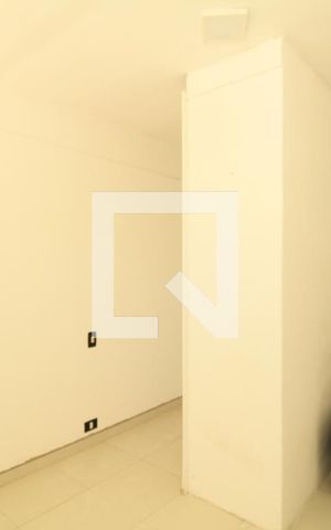 Casa à venda com 300m², 6 quartos e 2 vagasQuarto 1