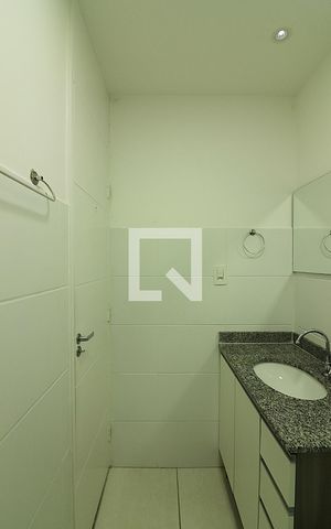Apartamento à venda com 56m², 2 quartos e 1 vagaQuarto 1 - Suíte Banheiro