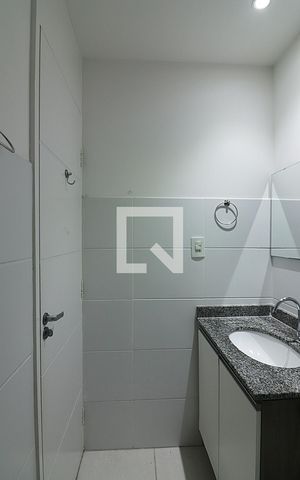 Apartamento à venda com 56m², 2 quartos e 1 vagaBanheiro Social