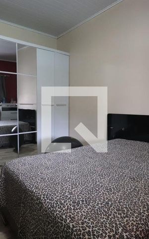 Casa à venda com 219m², 2 quartos e 1 vagaCasa dos Fundos - Quarto 1