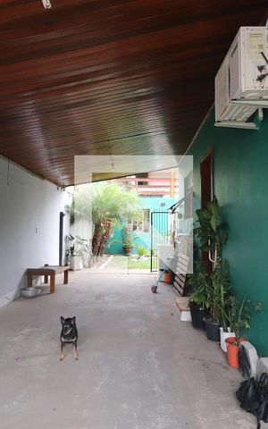 Casa à venda com 219m², 2 quartos e 1 vagaGaragem
