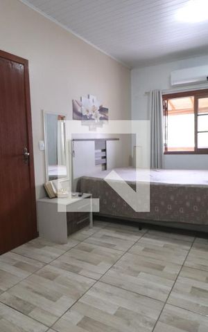 Casa à venda com 219m², 2 quartos e 1 vagaCasa dos Fundos - Quarto 2