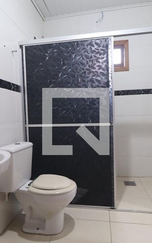 Casa à venda com 219m², 2 quartos e 1 vagaCasa da Frente - Banheiro