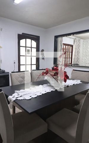 Casa à venda com 219m², 2 quartos e 1 vagaCozinha