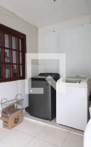 Casa à venda com 219m², 2 quartos e 1 vagaLavanderia