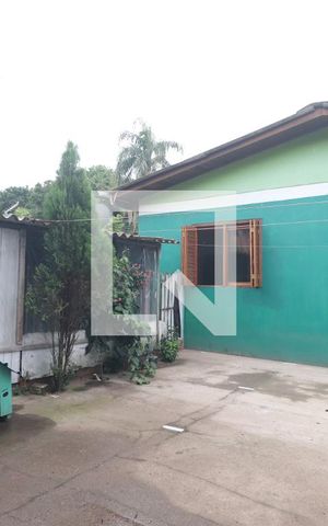 Casa à venda com 219m², 2 quartos e 1 vagaJardim
