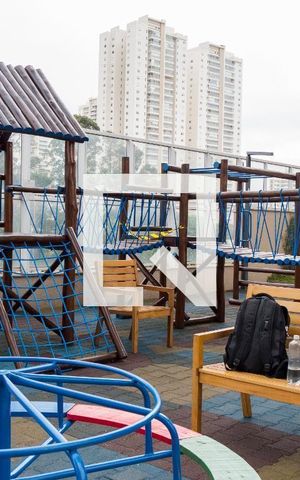 Apartamento para alugar com 94m², 2 quartos e 2 vagas Apartamento para alugar com 94m², 2 quartos e 2 vagasÁrea comum - Playground