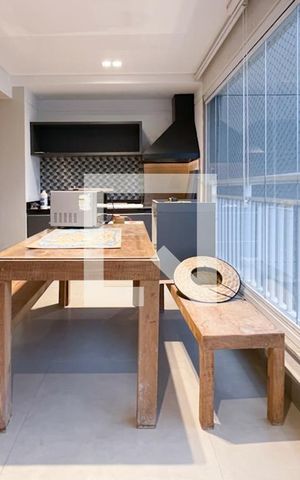 Apartamento para alugar com 94m², 2 quartos e 2 vagas Apartamento para alugar com 94m², 2 quartos e 2 vagasSacada