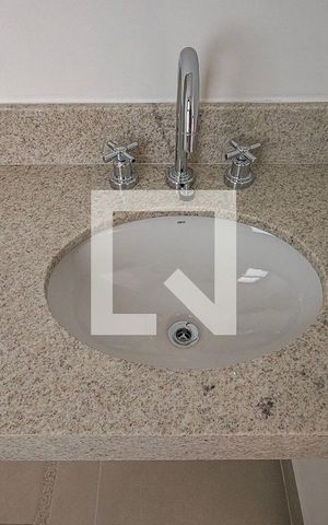 Studio para alugar com 25m², 1 quarto e sem vaga Studio para alugar com 25m², 1 quarto e sem vagaBanheiro