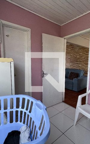 Casa à venda com 300m², 4 quartos e 2 vagas Casa à venda com 300m², 4 quartos e 2 vagasÁrea de Serviço