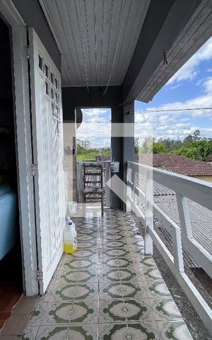 Casa à venda com 300m², 4 quartos e 2 vagas Casa à venda com 300m², 4 quartos e 2 vagasSacada