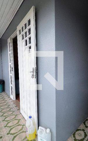 Casa à venda com 300m², 4 quartos e 2 vagas Casa à venda com 300m², 4 quartos e 2 vagasSacada