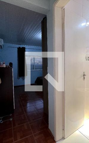 Casa à venda com 300m², 4 quartos e 2 vagas Casa à venda com 300m², 4 quartos e 2 vagasCorredor