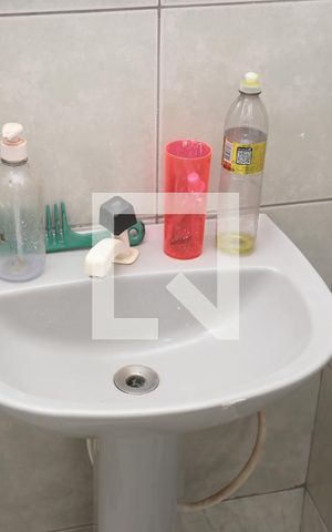 Apartamento à venda com 75m², 3 quartos e sem vagaBanheiro