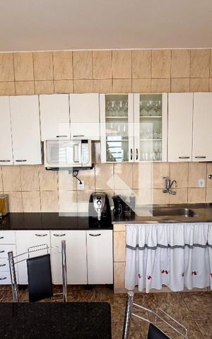 Casa à venda com 360m², 3 quartos e 3 vagas Casa à venda com 360m², 3 quartos e 3 vagasCozinha