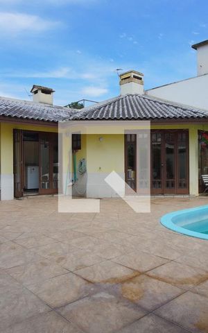 Casa para alugar com 310m², 4 quartos e 3 vagasQuintal - Fundos