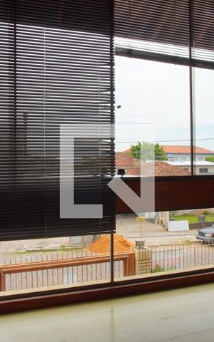 Casa para alugar com 310m², 4 quartos e 3 vagasSuíte 1 Varanda - Segundo Andar
