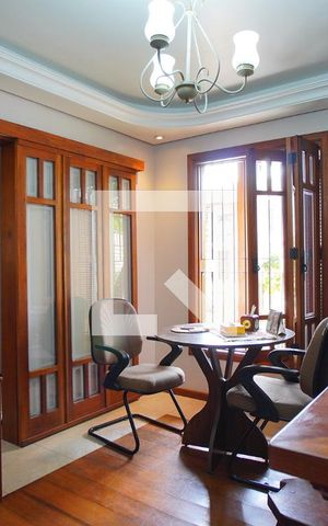 Casa para alugar com 310m², 4 quartos e 3 vagasEscritório