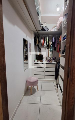 Casa à venda com 250m², 5 quartos e 5 vagasCloset - Quarto 3