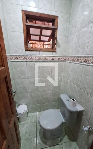 Casa à venda com 250m², 5 quartos e 5 vagasBanheiro 3
