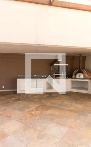 Apartamento à venda com 114m², 3 quartos e 2 vagas Apartamento à venda com 114m², 3 quartos e 2 vagasÁrea comum - Churrasqueira