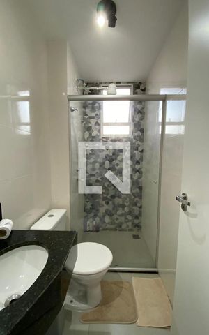Apartamento à venda com 72m², 2 quartos e 1 vaga Apartamento à venda com 72m², 2 quartos e 1 vagaBanheiro Corredor