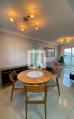 Apartamento à venda com 72m², 2 quartos e 1 vaga Apartamento à venda com 72m², 2 quartos e 1 vagaSala de Jantar