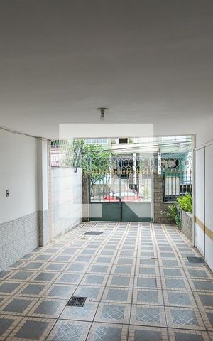 Apartamento à venda com 120m², 3 quartos e 1 vaga Apartamento à venda com 120m², 3 quartos e 1 vagaÁrea comum - Entrada da garagem