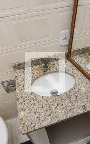 Apartamento à venda com 120m², 3 quartos e 1 vaga Apartamento à venda com 120m², 3 quartos e 1 vagaBanheiro da Suíte