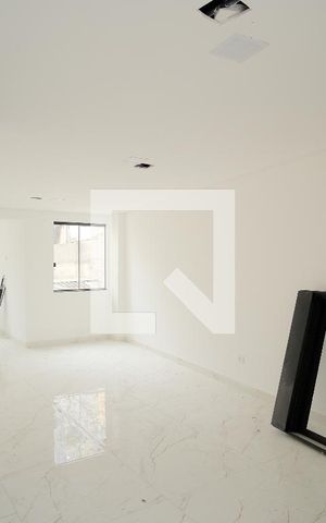 Casa à venda com 160m², 3 quartos e 3 vagasSala