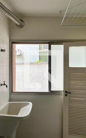 Apartamento à venda com 63m², 2 quartos e 1 vaga Apartamento à venda com 63m², 2 quartos e 1 vagaÁrea de Serviço