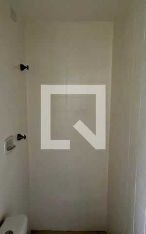 Apartamento à venda com 63m², 2 quartos e 1 vaga Apartamento à venda com 63m², 2 quartos e 1 vagaBanheiro de serviço
