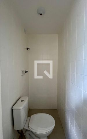 Apartamento à venda com 63m², 2 quartos e 1 vaga Apartamento à venda com 63m², 2 quartos e 1 vagaBanheiro de serviço