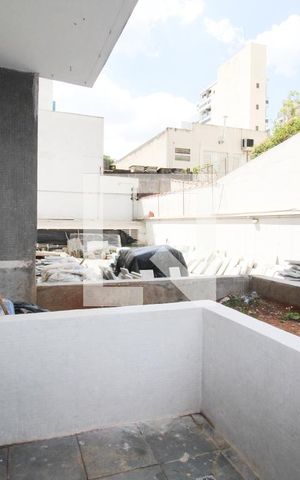 Apartamento à venda com 108m², 3 quartos e 1 vaga Apartamento à venda com 108m², 3 quartos e 1 vagaVaranda