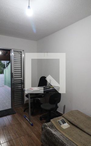 Casa à venda com 156m², 3 quartos e 2 vagas Casa à venda com 156m², 3 quartos e 2 vagasQuarto