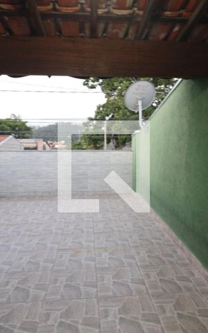 Casa à venda com 156m², 3 quartos e 2 vagas Casa à venda com 156m², 3 quartos e 2 vagasSacada