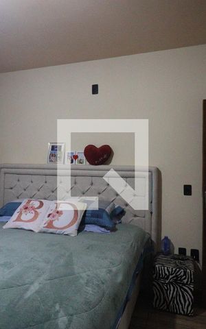 Casa à venda com 156m², 3 quartos e 2 vagas Casa à venda com 156m², 3 quartos e 2 vagasQuarto