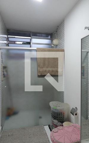 Casa à venda com 156m², 3 quartos e 2 vagas Casa à venda com 156m², 3 quartos e 2 vagasBanheiro