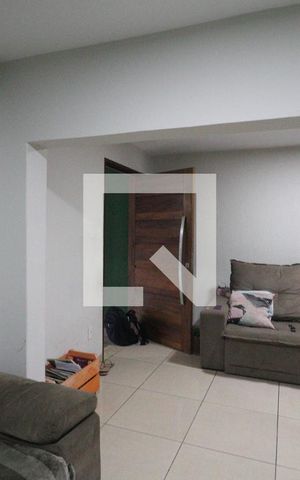 Casa à venda com 156m², 3 quartos e 2 vagas Casa à venda com 156m², 3 quartos e 2 vagasSala
