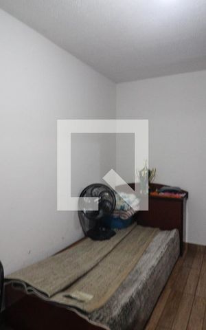 Casa à venda com 156m², 3 quartos e 2 vagas Casa à venda com 156m², 3 quartos e 2 vagasQuarto